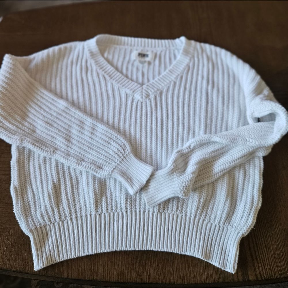 Women's Victoria's Secet PINK V-neck Sweater Size XS White